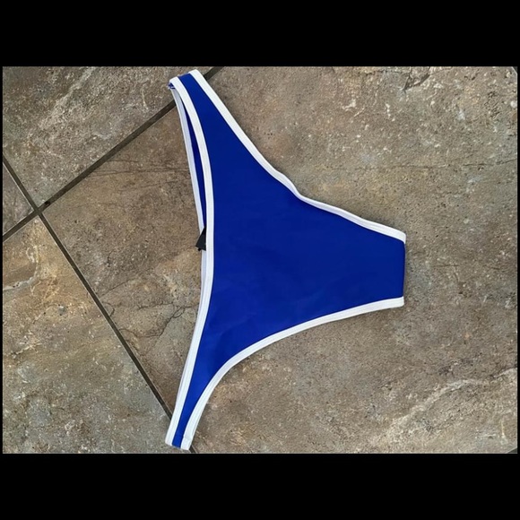 Kendal and Kylie bathing suit bottoms - Picture 2 of 2
